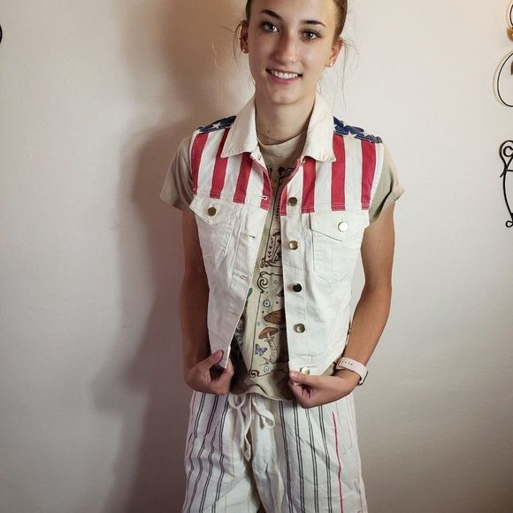 Zara Cream With Multi-colored Stripes Shorts Size Large - Picture 4 of 7